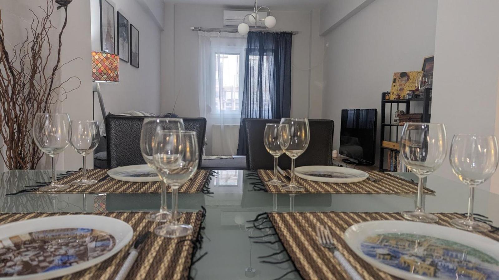 Luxury & Spacious Apartment In Афины Экстерьер фото