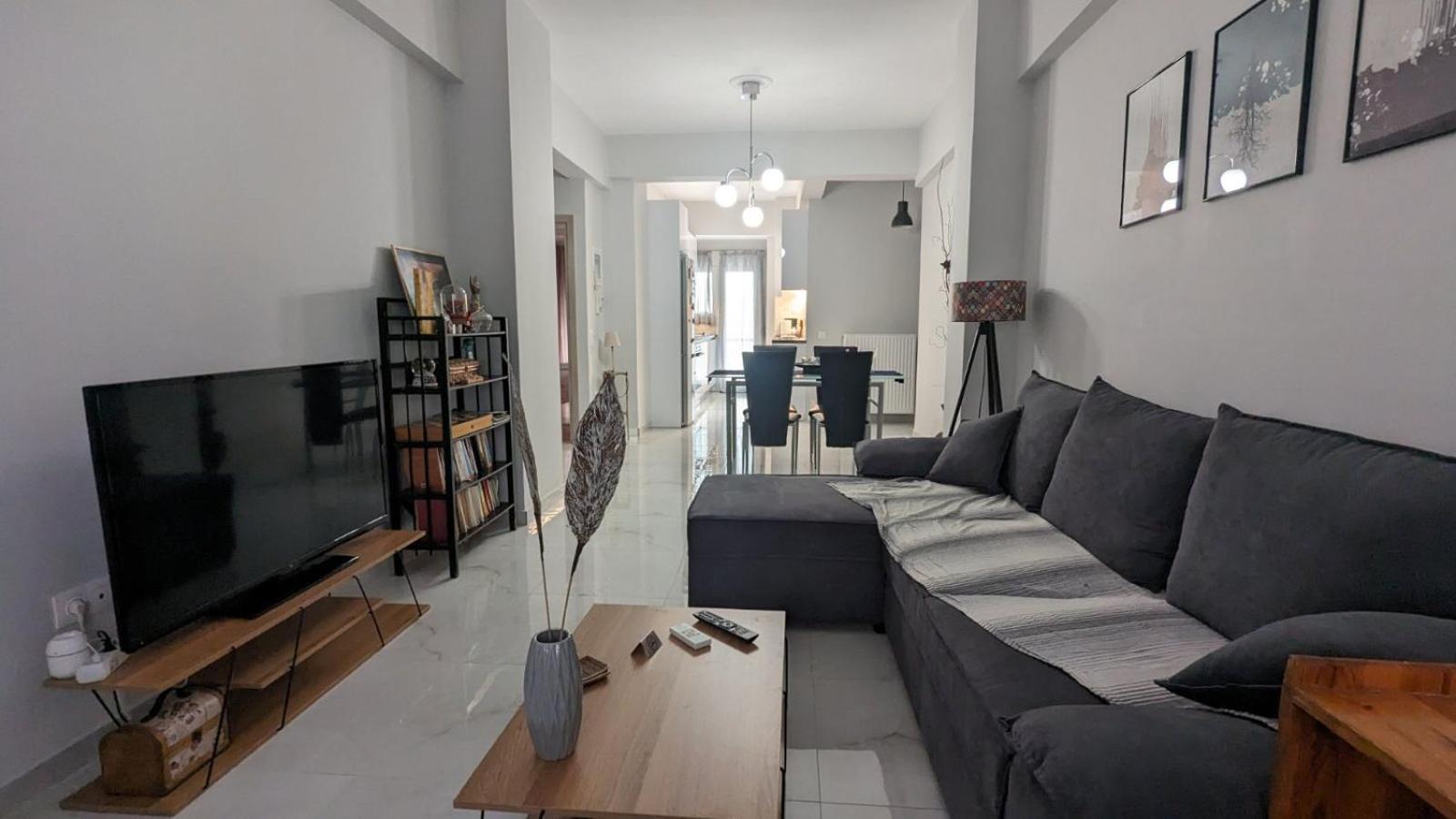 Luxury & Spacious Apartment In Афины Экстерьер фото